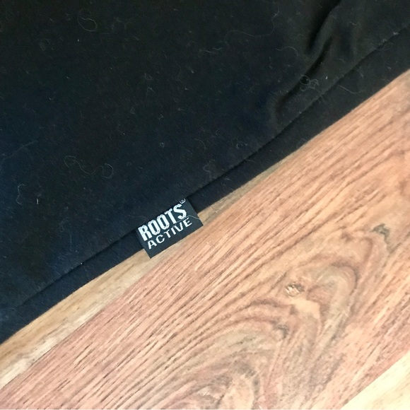 Roots Athletics wide-legged capris - Picture 6 of 6